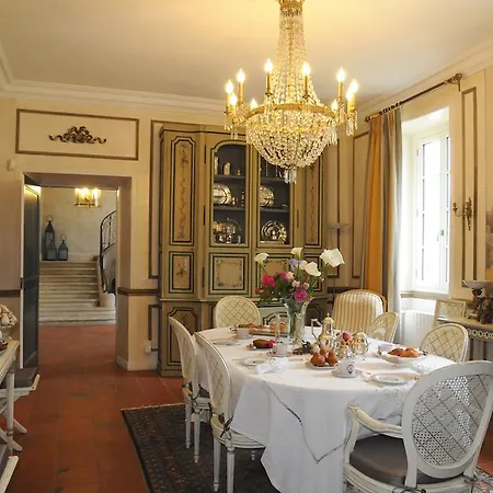 Chateau De Darrech Bed & Breakfast